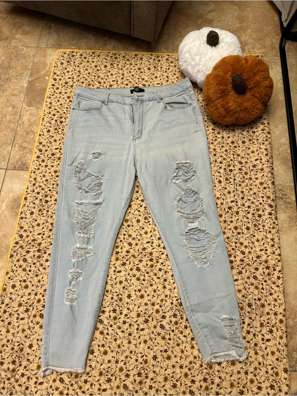 Forever 21 Light Blue Distressed Boyfriend Jeans